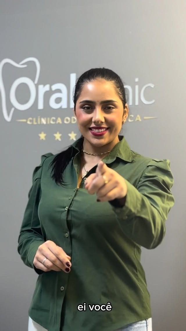 Dra. Laísa Santos Vilela — Cirurgiã-Dentista da OralClinic Passos